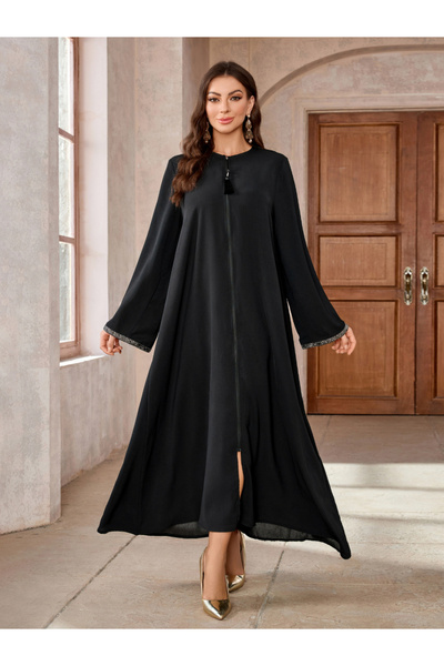 Take Two By Styli جلابيات سوداء مزينة بحواف سوداء بتصميم A-قَصّة على شكل A