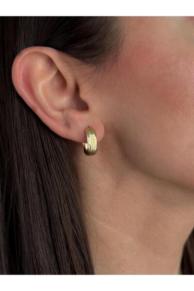 Luseda Vip Gold Textured Minimal Hoop Earrings