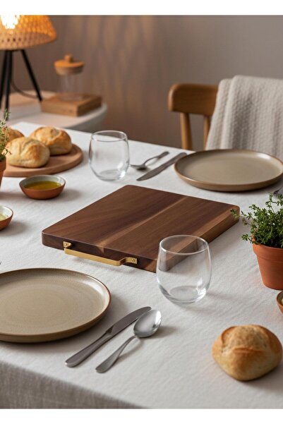 The Mia Natura Acacia Cutting Board 29X22X2 cm