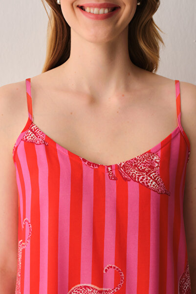 SUWEN Leo Short Nightgown