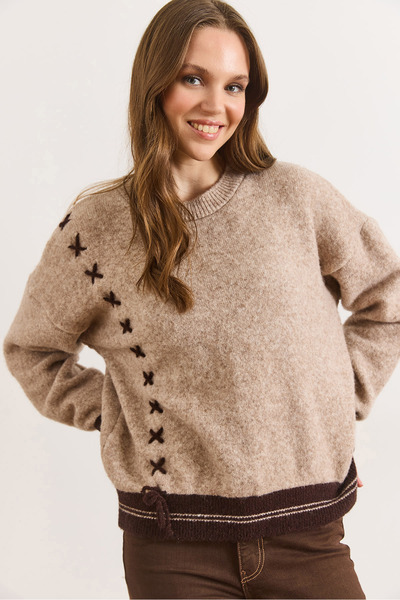 Olalook Women's Milk Coffee Knitted Detailed Soft Textured Knitwear Sweater K...