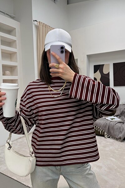 mylove تيشيرت مخطط بأكمام طويلة باللون الأحمر الداكن