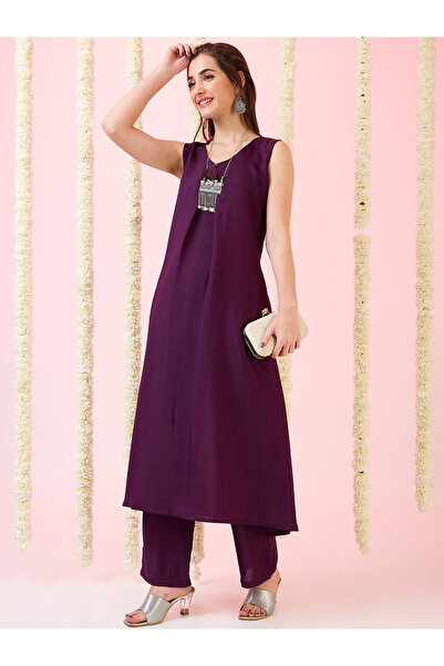 Globus By Styli V Neck Tassel Detail A-Line Kurta and Straight Pants Fusion Set