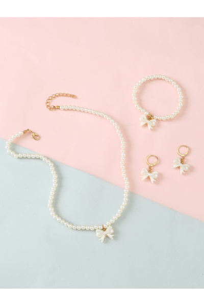 Take Two By Styli طقم من 3 قطع - قلادة وسوار وأقراط مزينة بفيونكة من اللؤلؤ ا...