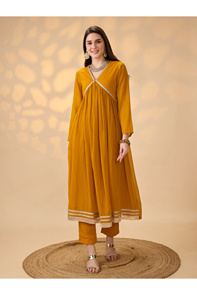 Globus By Styli Globus Women Mustard V-Neck Kurta With Pants Festive Set