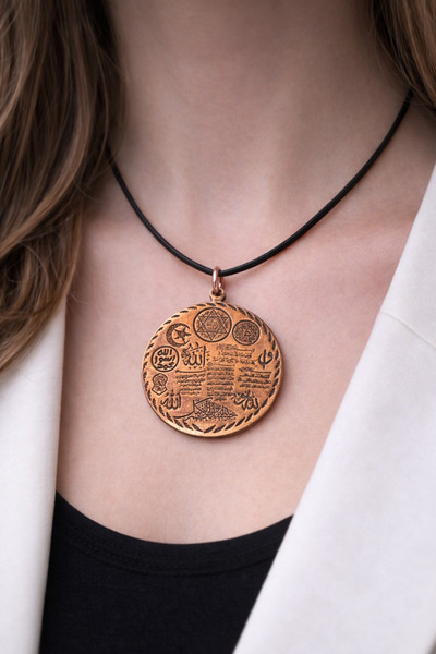 HER ŞEY NOTA www.herseynota.com Copper Pendant Copper Armor Necklace Black St...