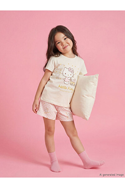 LC Waikiki Hello Kitty Printed Girls' Shorts Pajama Set
