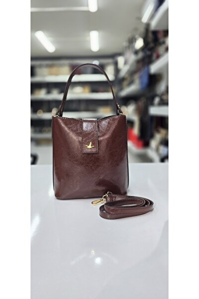 Ventus حقيبة نسائية باللون البني