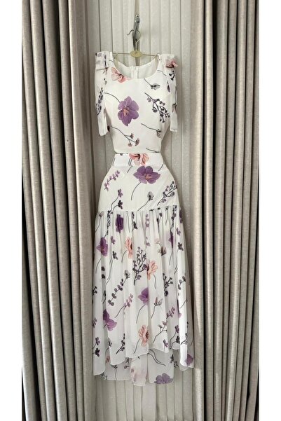 NUHAIRa Material: Computer-printed. Color: Cheerful white.