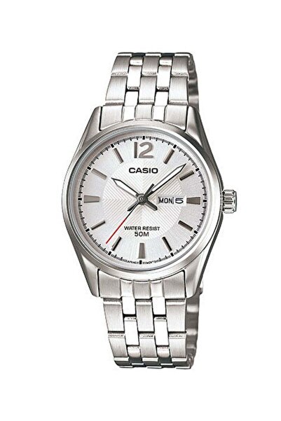 Casio Women's Enticer Quartz Analog Watch LTP-1335D-7AVDF - 30 mm - Silver
