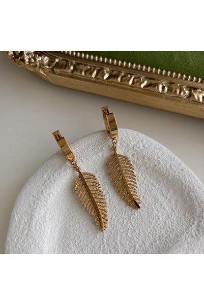 LENTE AKSESUAR Minimal Leaf Shaped Steel Earrings