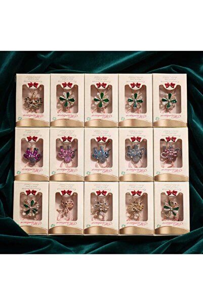 victiny Set de 10 broșe Mărțișor cu cutii și șnururi ambalate in cutii de car...