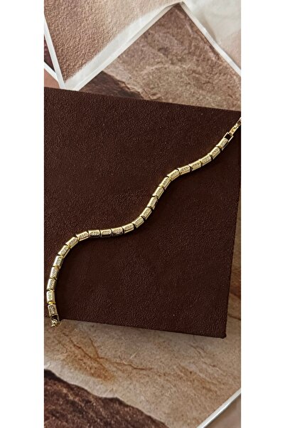 KAD COLLECTION Vintage Bracelet with Stones