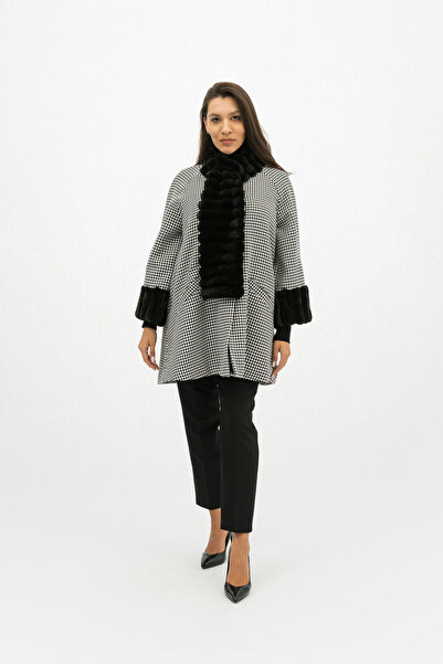 Gorgeaux Elegant Gray Coat with Tatiana Fur - S(36)