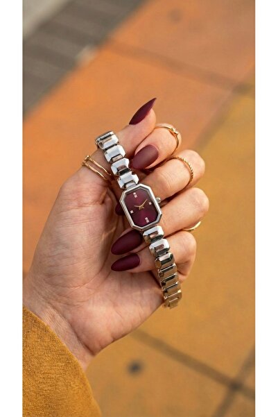 KLISHE Butik Swarovsk Women's Steel Watch with Burgundy Dial and Stones Vinta...