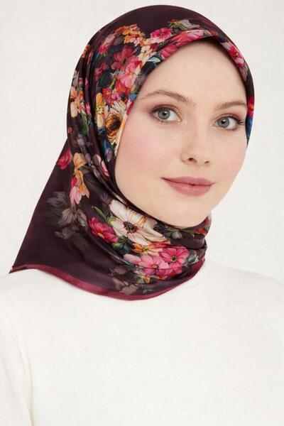 Aker Sport Polyester Twill Scarf -7368797-993 90 X 90 Claret Red-993