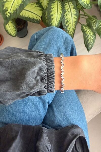 Baghes Zircon Stone Twist Design Silver Color Women's Handcuff Bracelet