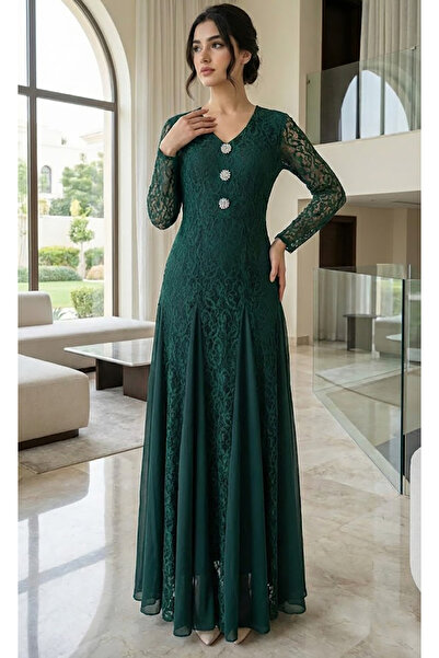 DVNA "Ivory" evening dress in luxurious lace with a classic design