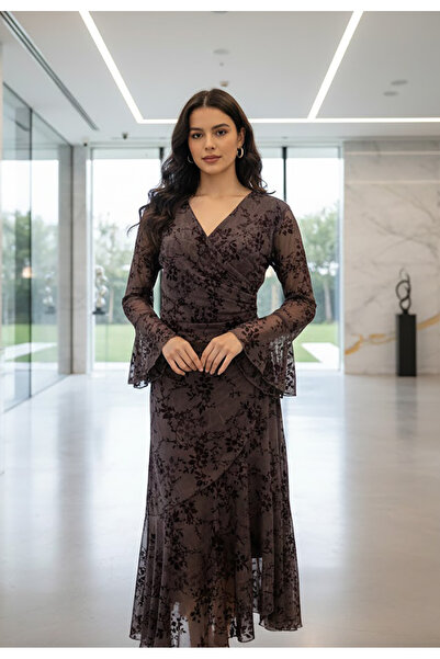 DVNA Midi evening dress in floral chiffon with a draped design and bell sleev...