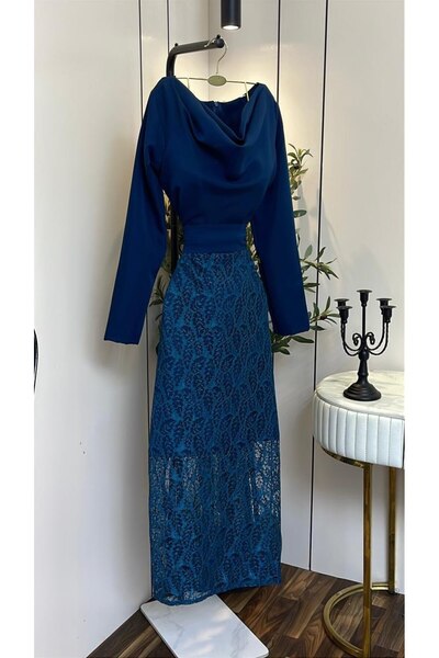 Special-DIARA A classic, romantic evening dress