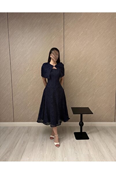 elin Navy blue off-shoulder Lace evening dress with an elegant cape