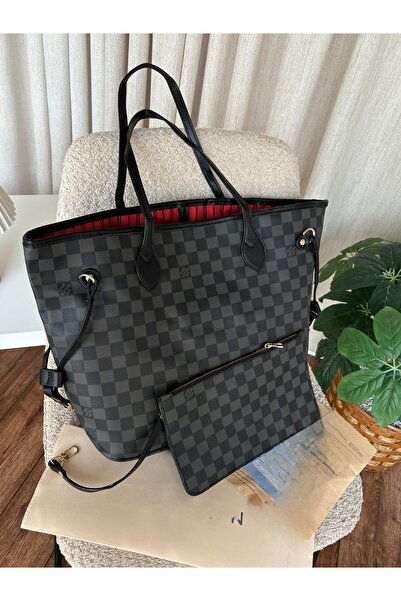 Ropi A luxurious and elegant women's handbag, an alternative to designer brands.