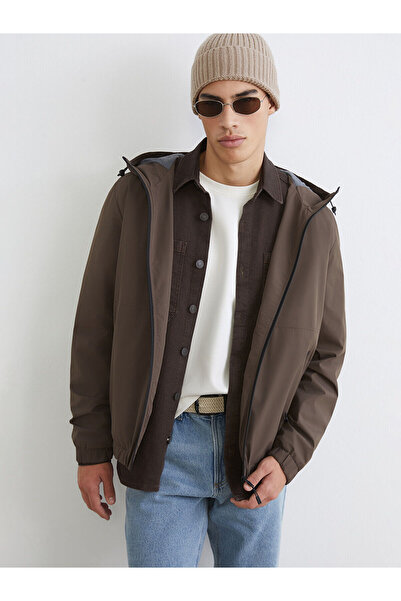 LC Waikiki Vizyon New Season Standard Fit Hooded Men's Raincoat