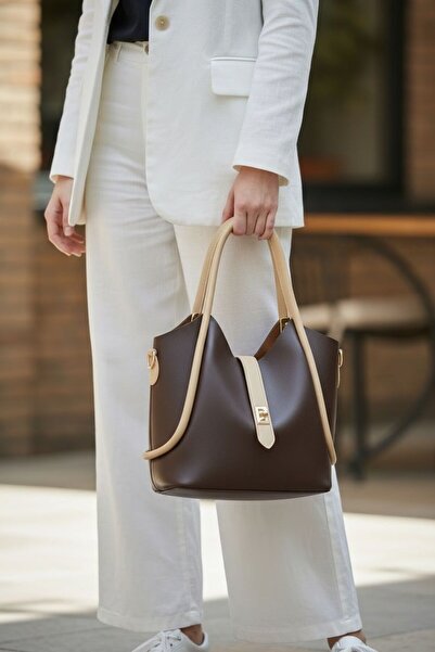 GIG Lock Detailed Tote Women's Hand and Shoulder Bag with Puppy Detail and In...