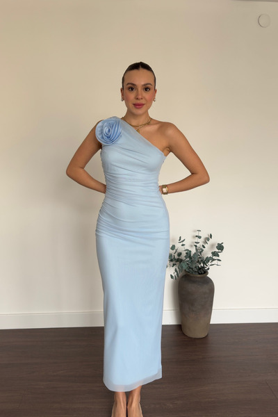 Grtrend Mavi Tek Omuz Aksesuarlı Midi Elbise