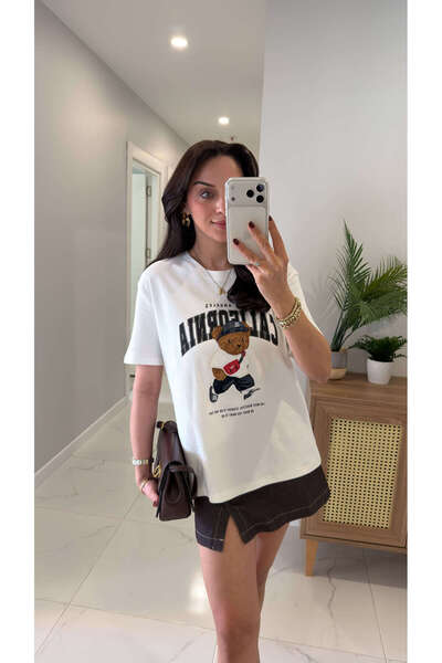 BİRCANÇİL Moni White California T-Shirt with Print Detail