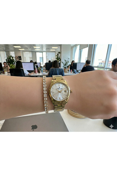 Daniel Klein Kadın Gold Renk Takvimli Klasik Metal Kol Saati, Taşlı Gold Renk...