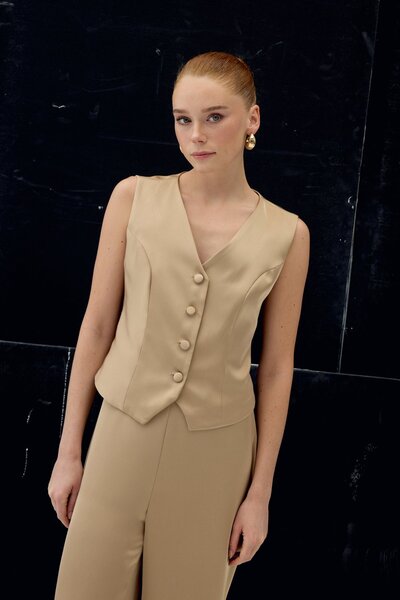 Sateen Classic Plain Vest - Camel