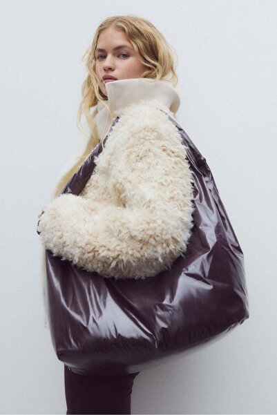 H&M حقيبة رياضية مترهلة