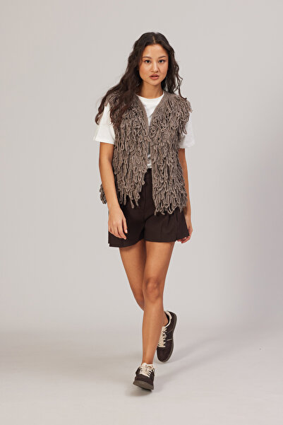 Nisan Tufted vest
