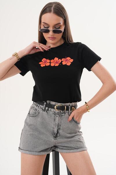 ŞİMAL تي شيرت نسائي بطباعة مفصلة وياقة دائرية 260136 -