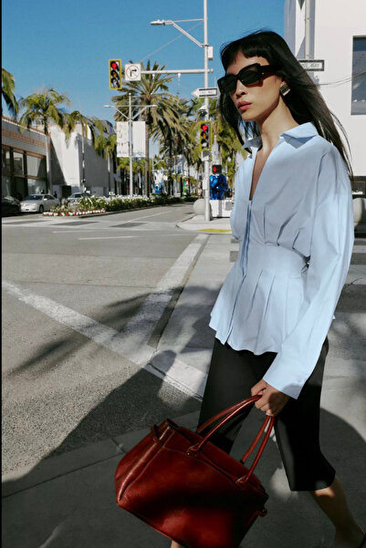 Sorridi Premium Quality Waist-Slit Shirt with Pockets