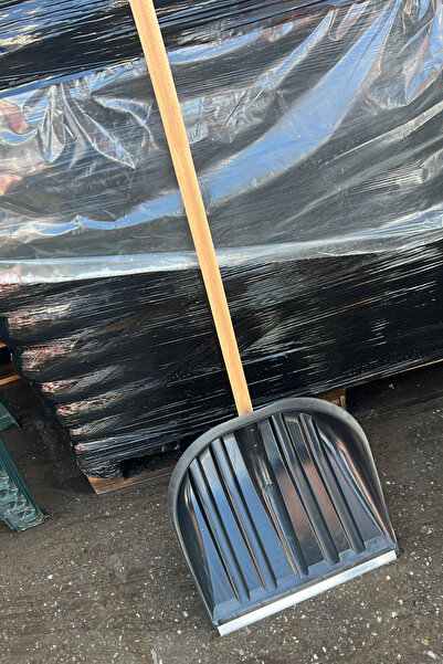 metalocasnice Snow shovel 40X38 CM, with wooden handle 1.20M
