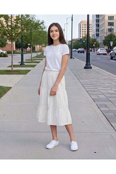 REDTAG تنورة متعددة الطبقات من قماش اللوريكس الأبيض والذهبي للفتيات الكبيرات