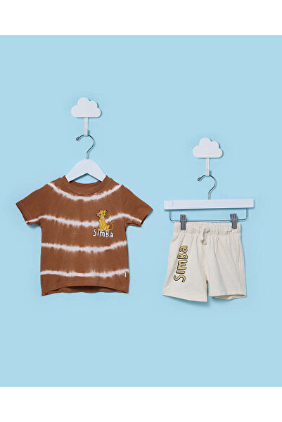 REDTAG طقم تيشيرت وشورت بني اللون بتصميم سيمبا للأطفال الرضع