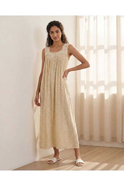 REDTAG قميص نوم نسائي بيج مزين بنقوش زهور بدون أكمام