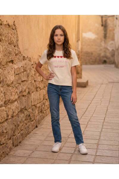 REDTAG تي شيرت أبيض مطبوع للفتيات الكبيرات