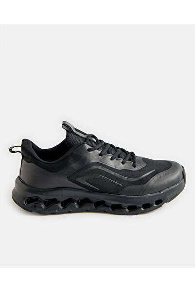 REDTAG Men’s Black Hotseal Trainers