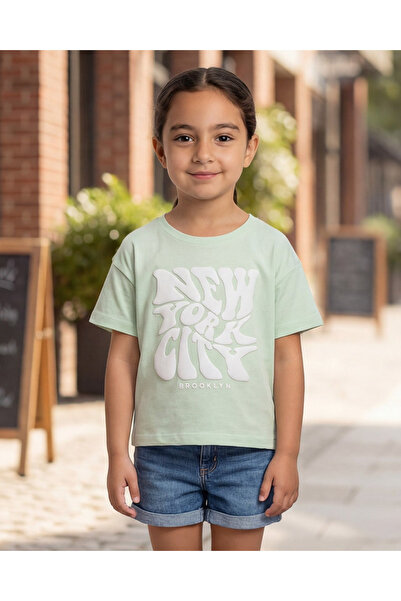 REDTAG Girls Green New York Placement Print Boxy T-Shirt