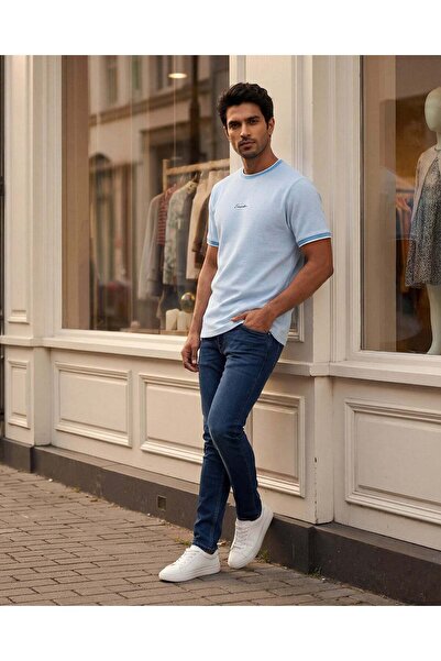 REDTAG تي شيرت رجالي مطبوع باللون الأزرق