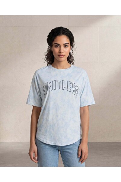 REDTAG تيشيرت رياضي نسائي أزرق مطبوع بأكمام قصيرة