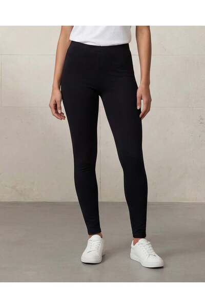 REDTAG طقم ليجنز نسائي أسود سادة مكون من قطعتين