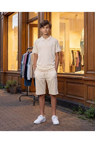 REDTAG طقم ملابس للأولاد الكبار مكون من قميص بولو مخطط مخطط عاجي بسحاب عند ال...