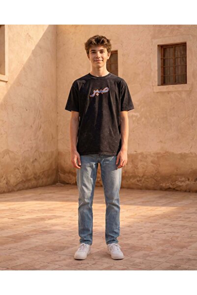 REDTAG تي شيرت أسود كبير الحجم للأولاد الكبار