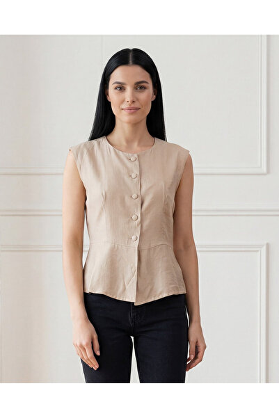 REDTAG بلوزة نسائية بيج بدون أكمام للاستخدام اليومي