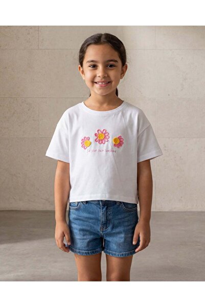 REDTAG تيشيرت أبيض مطرّز بالزهور للبنات